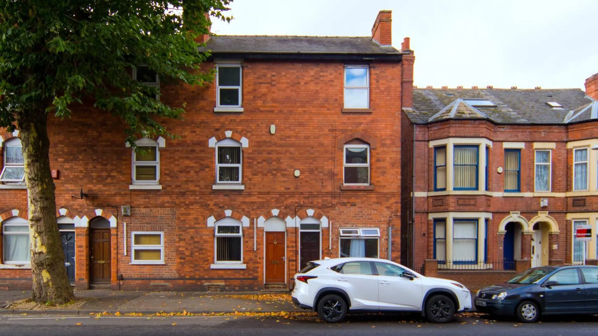 Spacious Stay For 8 Work Trips Or Breaks Parking Nottingham