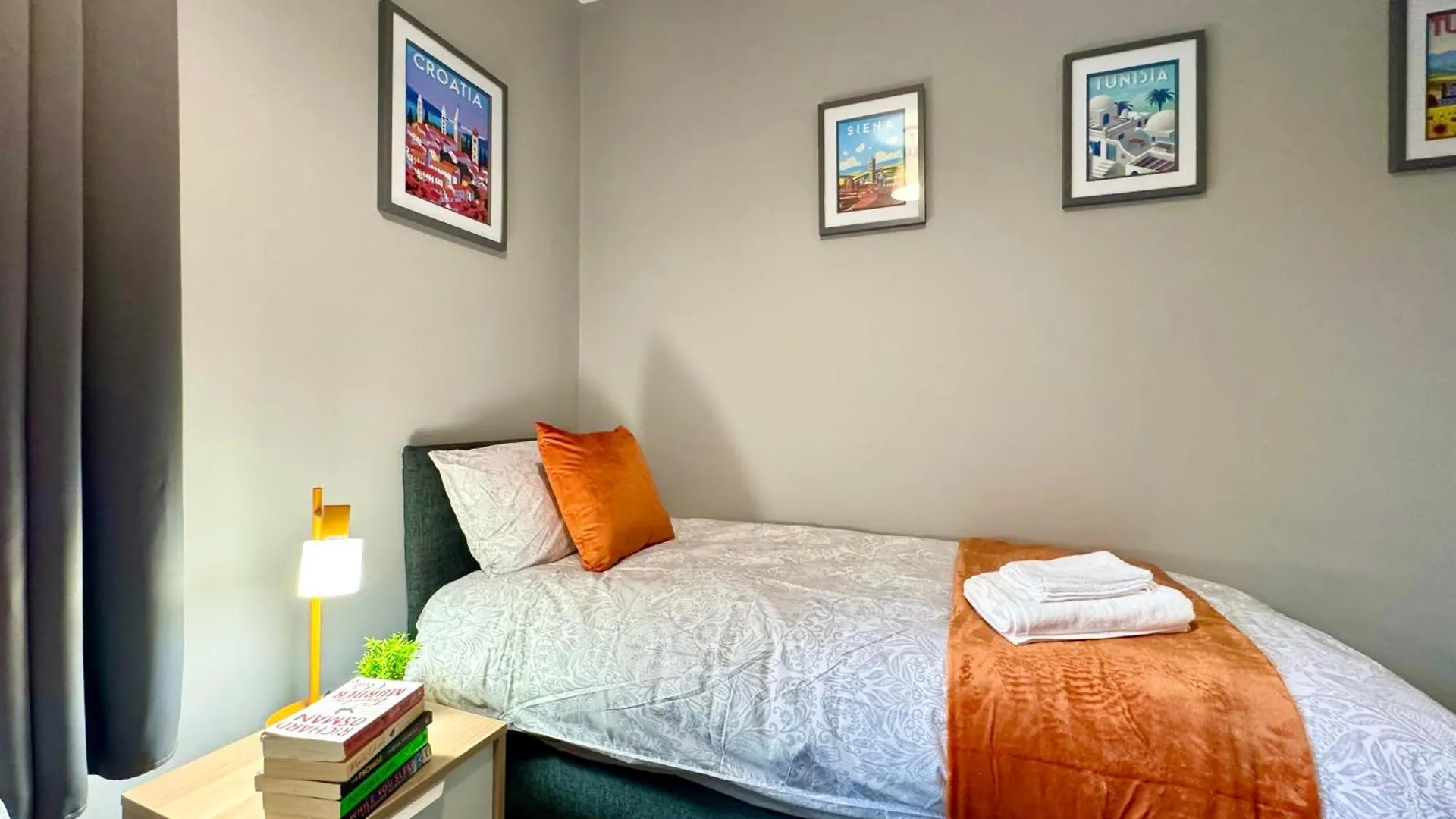 Spacious Stay For 8 Work Trips Or Breaks Parking Nottingham Verenigd Koninkrijk